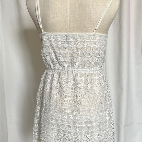 H&M Divided Med Crochet Lace Dress Adjustable - Picture 2 of 5
